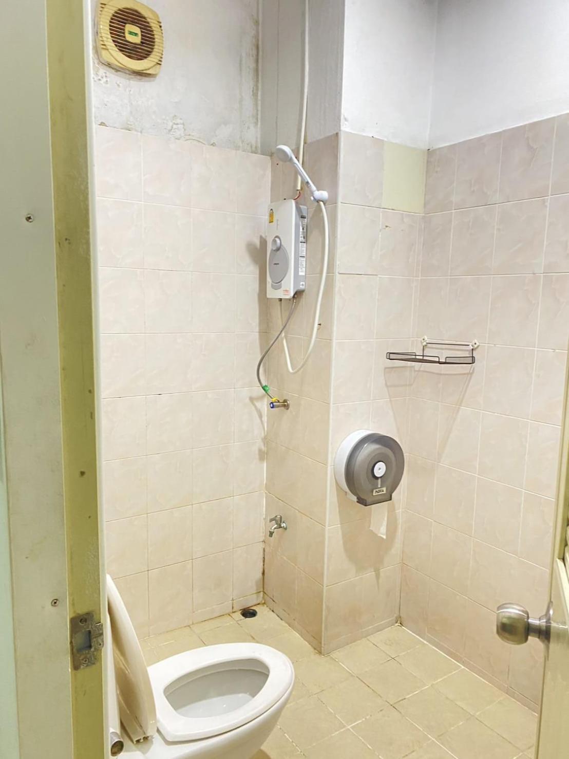 פאטאיה Budget Inn מראה חיצוני תמונה